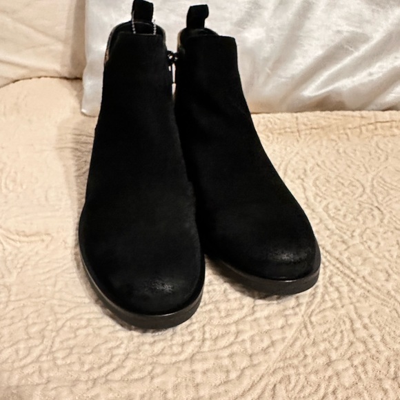 Clarks Women’s Memi Zip Leopard size 7.5 suede ankle boots new never worn - Picture 6 of 14